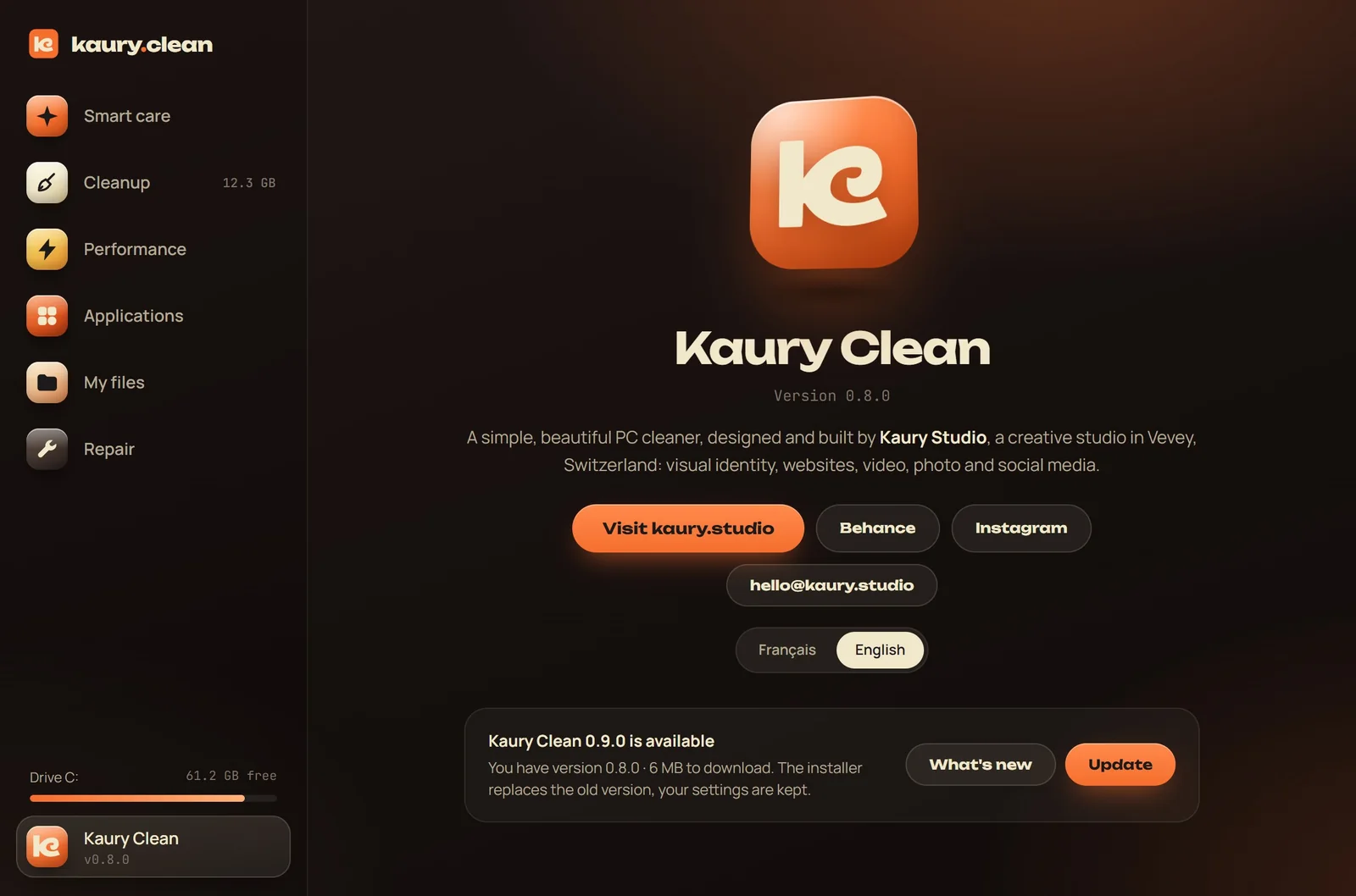 The Kaury Clean page in the app: the studio and updates.