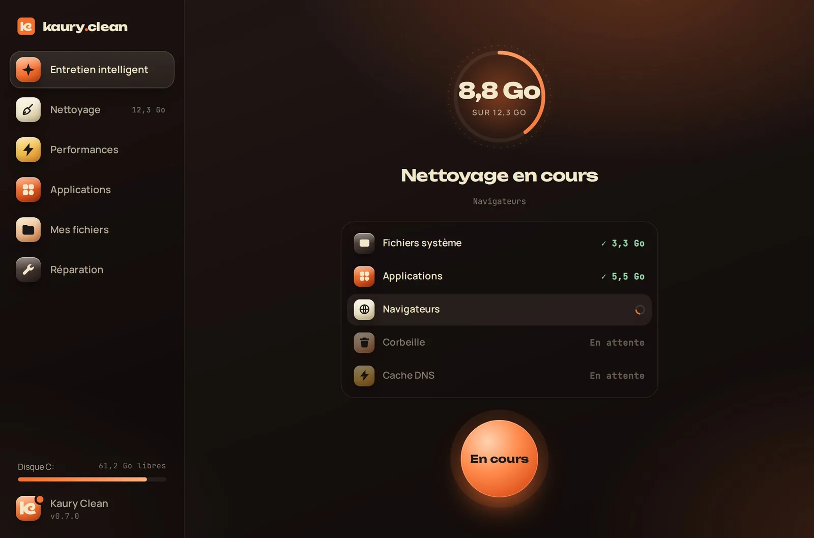 Le nettoyage en cours, section par section.